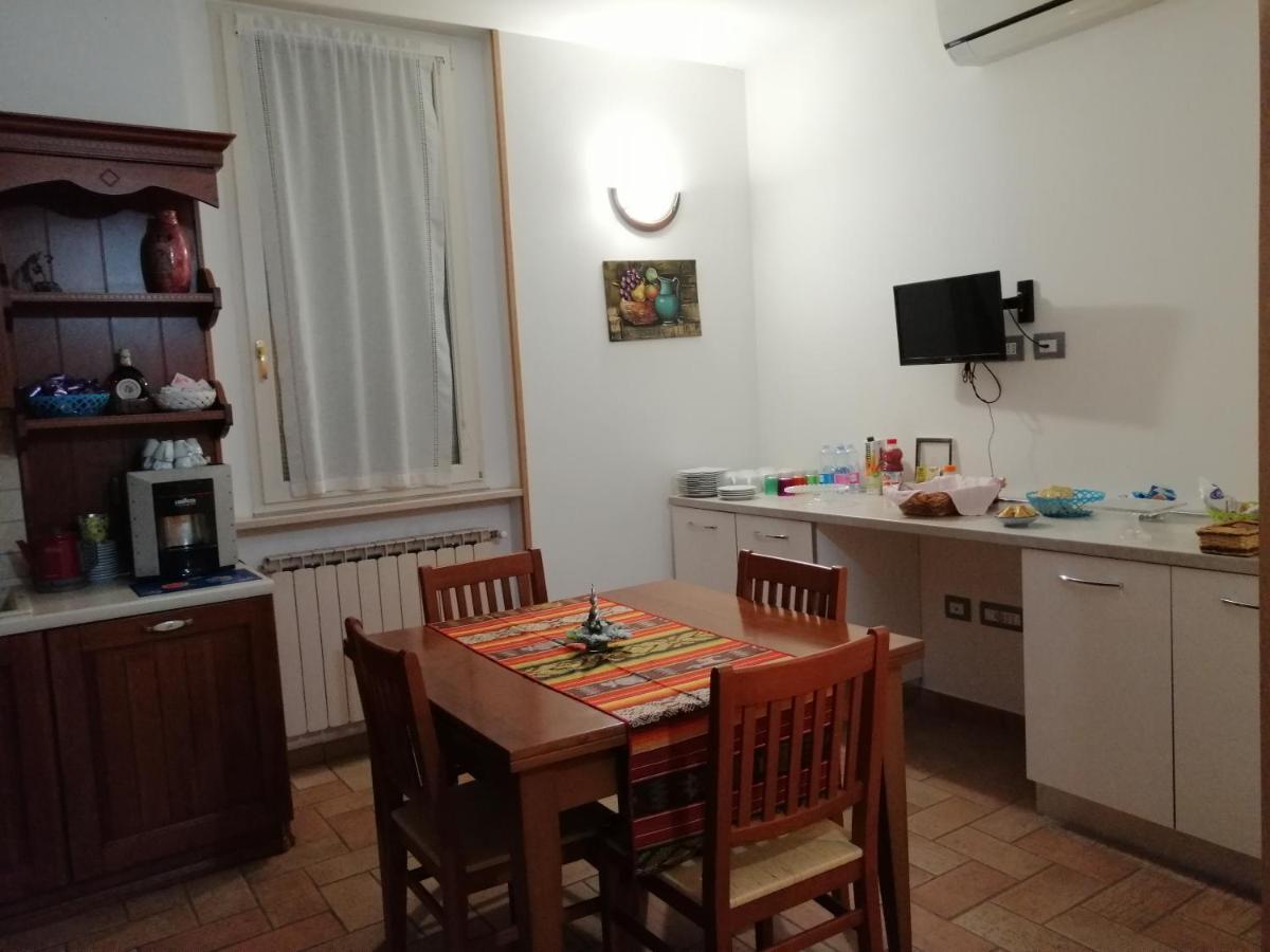 La Casa Della Nonna Bed & Breakfast Brisighella Bagian luar foto